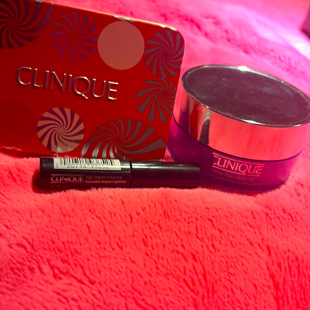 Clinique gift box tin with new mascara and makeup remover face cream